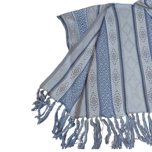 Poncho Womens Knit Sweater Warm Beige One Size Open Front Sleeveless Fashion New - Picture 9 of 11